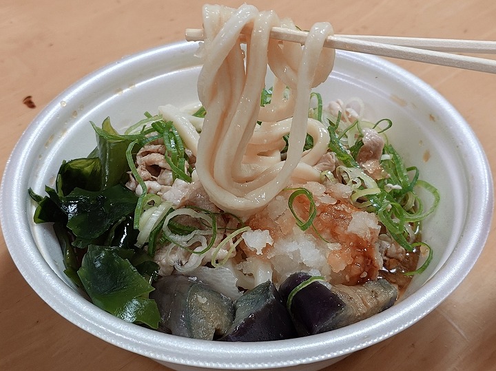 イオンモール高知】讃岐釜揚げうどん「丸亀製麺」でうどんを